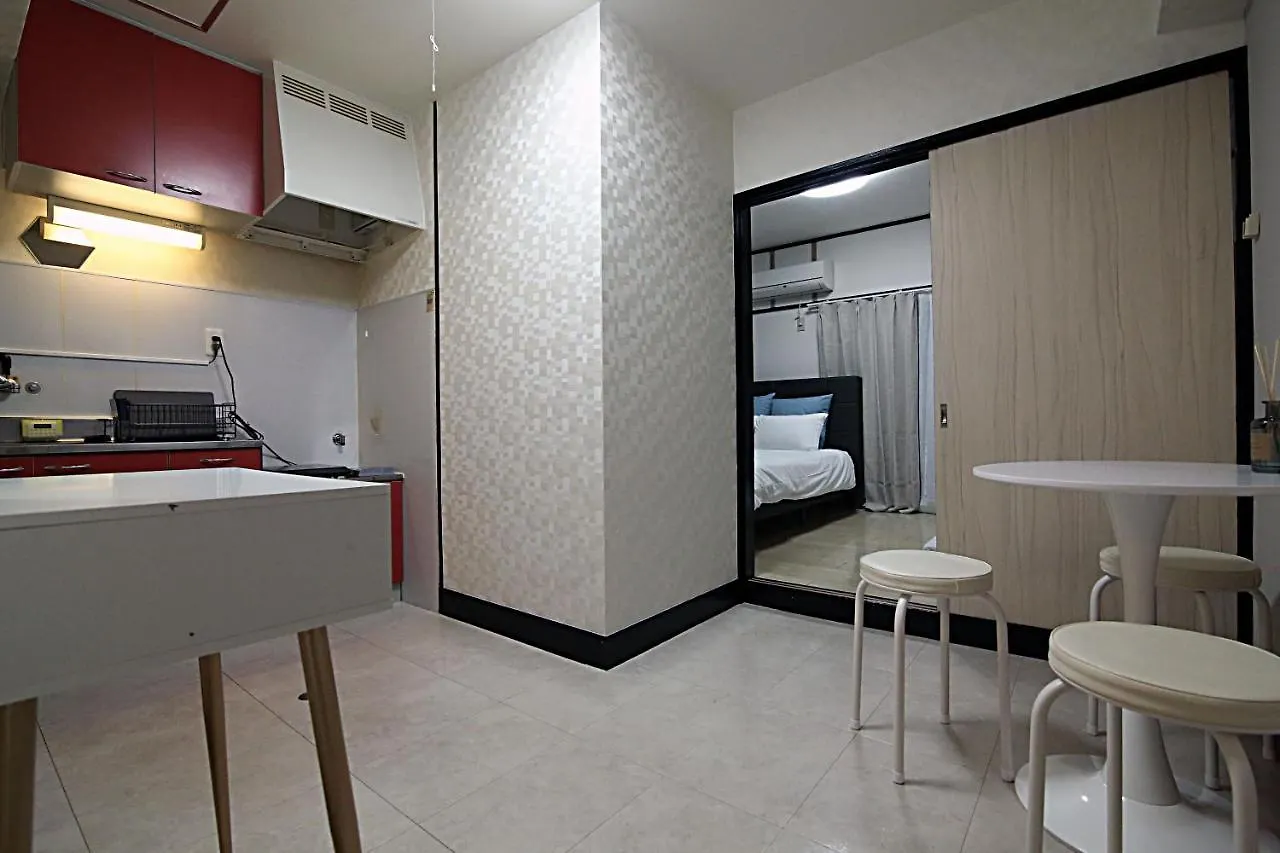 Shinjuku! Hayashi House 3P Free Wi-Fi! Apartment Tokyo 0*,  Japan